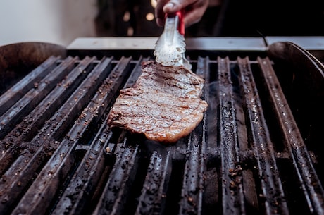 brisket(美味烤牛腩：探索烹饪香煎牛腩的秘诀)