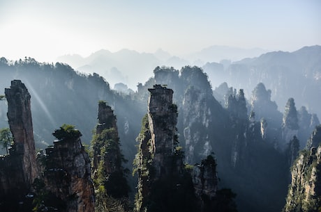 峰回路转(峰回路转，让你的人生变得更加精彩！)